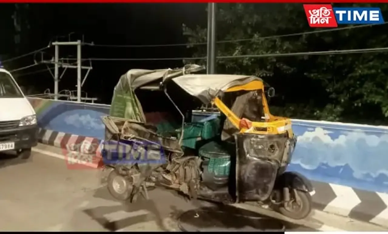 Guwahati: Accident Atop Shraddhanjali Flyover Leaves Auto Driver Injured